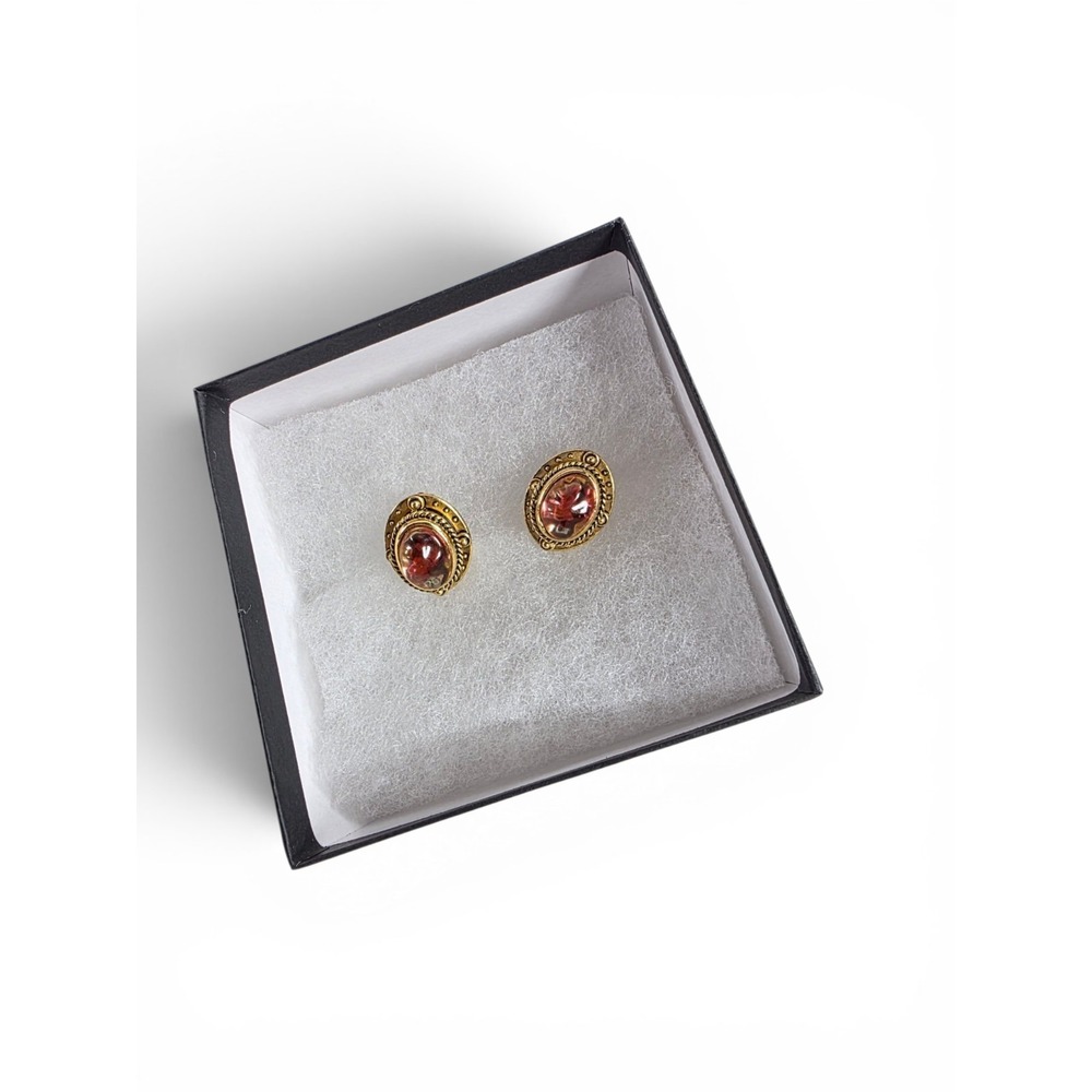 Doncaster Signed Gold Tone Clip-On Stud Earrings Oval Red Glass Cabochon - Picture 6 of 6